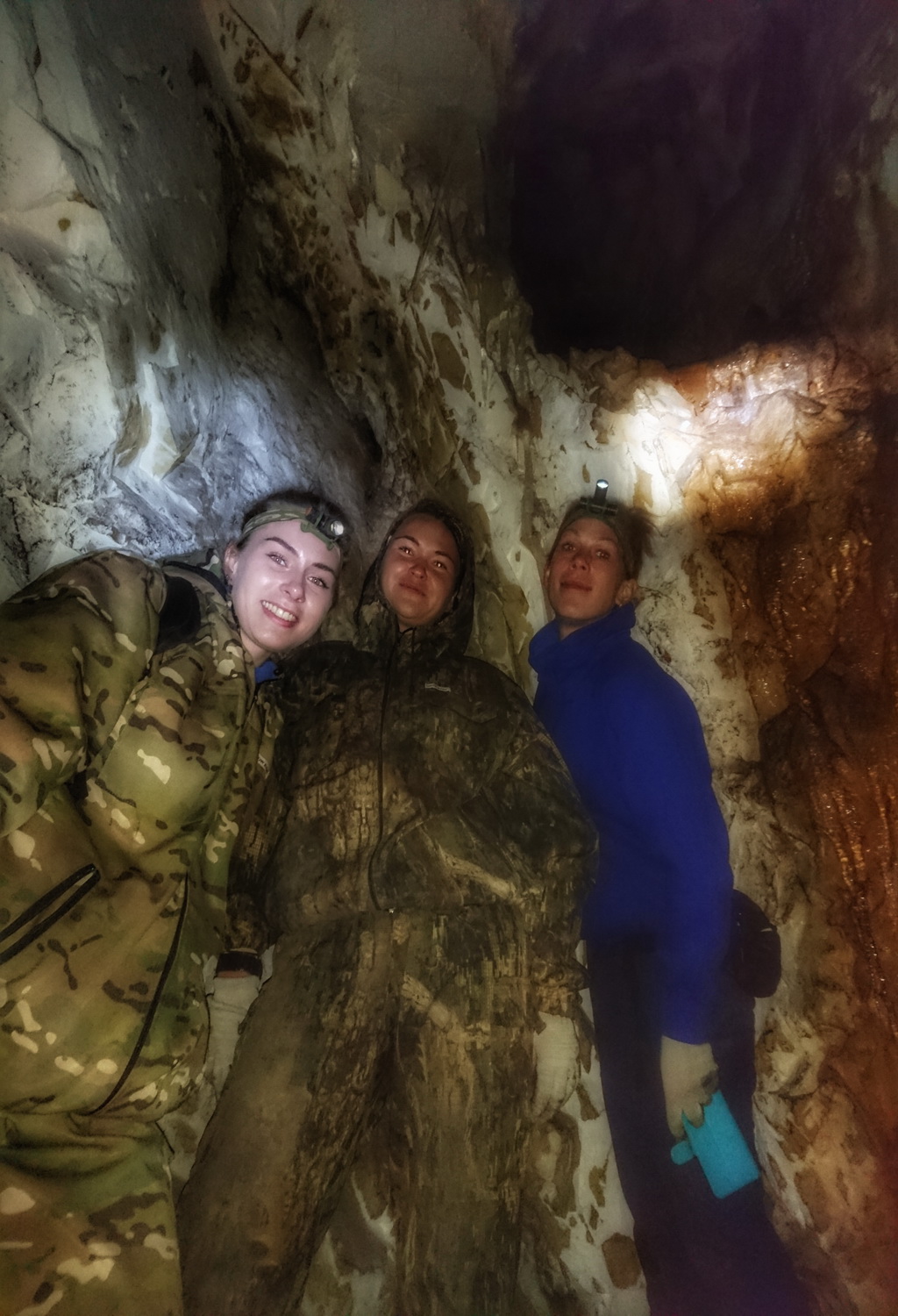 Авто-спелео экскурсия «Ороктойская ледяная пещера»