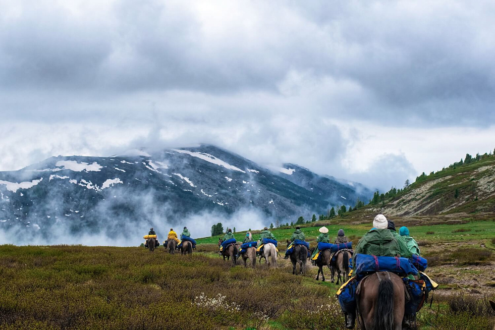 Конный тур «Уймень-озеро — сердце Алтая»