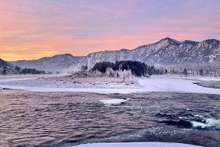 Конный тур «Зимний Алтай» с посещением таёжной заимки