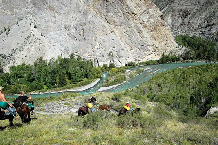 Конный тур по Алтаю «К Белухе потаённой тропой»