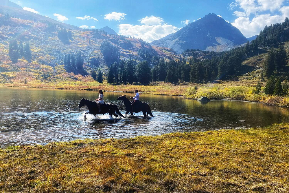Russian Altay, Siberia. Horseback riding trip «Anylu – wonderful Altay valley»