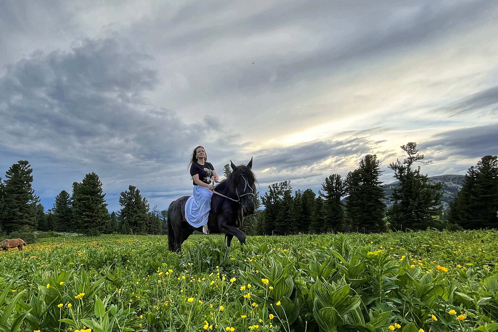  Russian Altay, Siberia. Horseback riding trip «Altai Mountains at a glance»