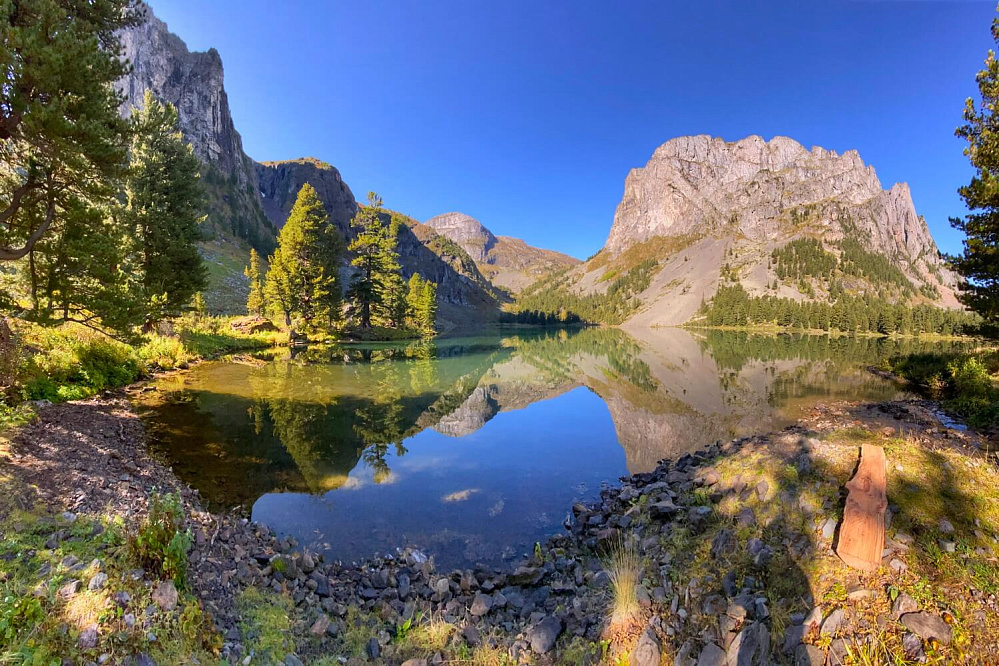 Russian Altay, Siberia. Horseback riding trip Uymen’ Lake – the heart of Altaу Mountains