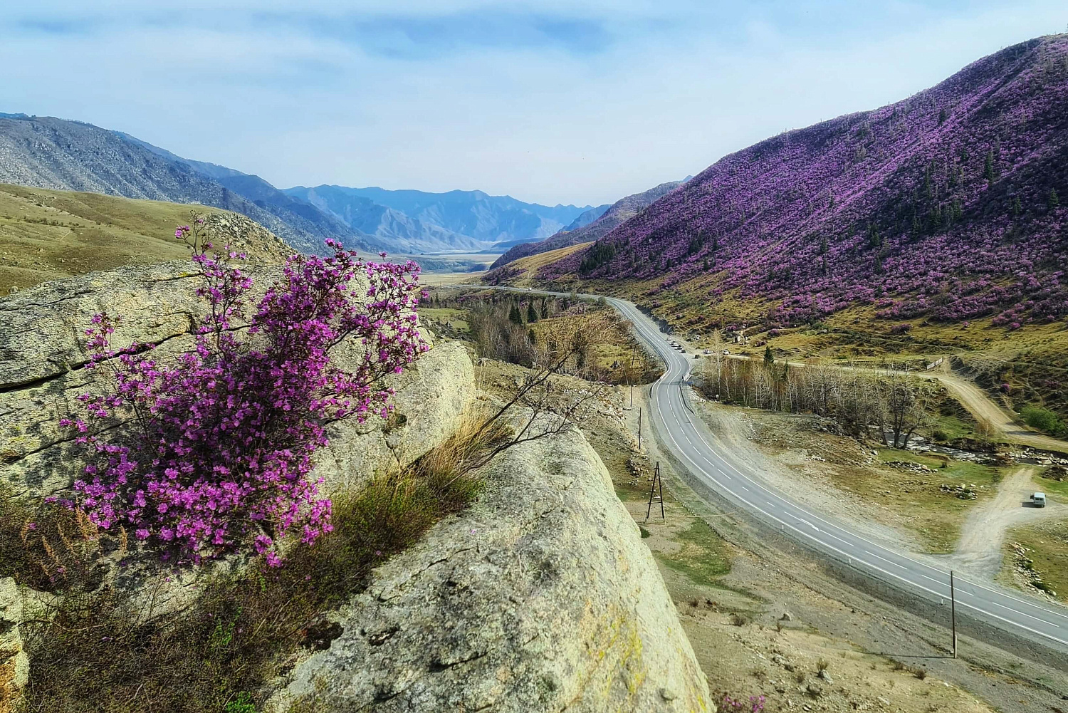 Автомобильно-пешая экскурсия «Чуйский тракт - красивейшая дорога мира»