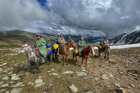 Russian Altay, Siberia. Horseback riding trip Karakol’skie Lakes (loop ride)