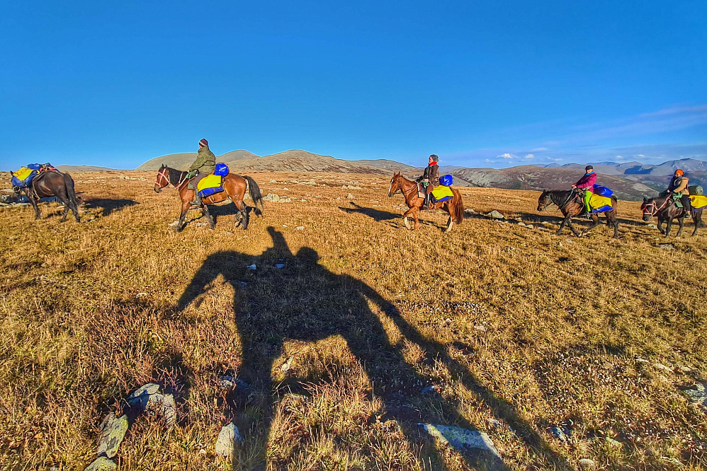 Russian Altay, Siberia. Horseback riding trip «Anylu – wonderful Altay valley»
