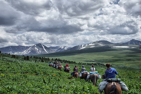 Конный тур по Алтаю «От Каракольских до Телецкого — Всесоюзный 77-й»